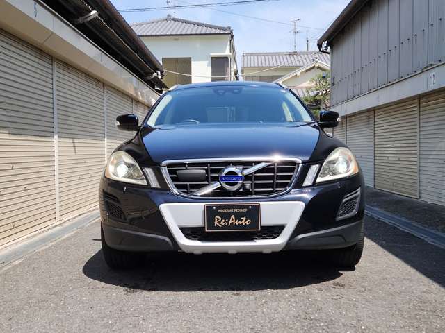 ボルボ XC60T5 LE　セーフティpkg ナビ地デジ Bカメラ 黒革 （ブラック）