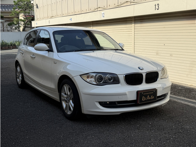 ＢＭＷ 1シリーズ120i LCI後期モデル コンフォートアクセス 純正idriveナビ レーダー探知機 パワーシート （ホワイト）